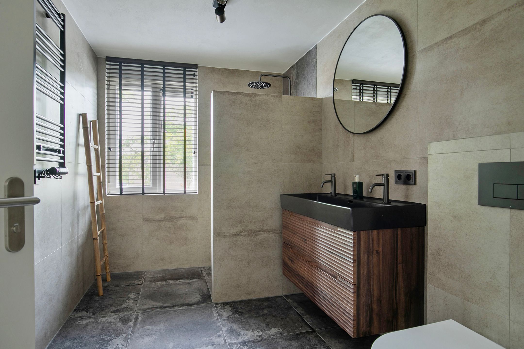 Foto 21 van Aangelagen 29