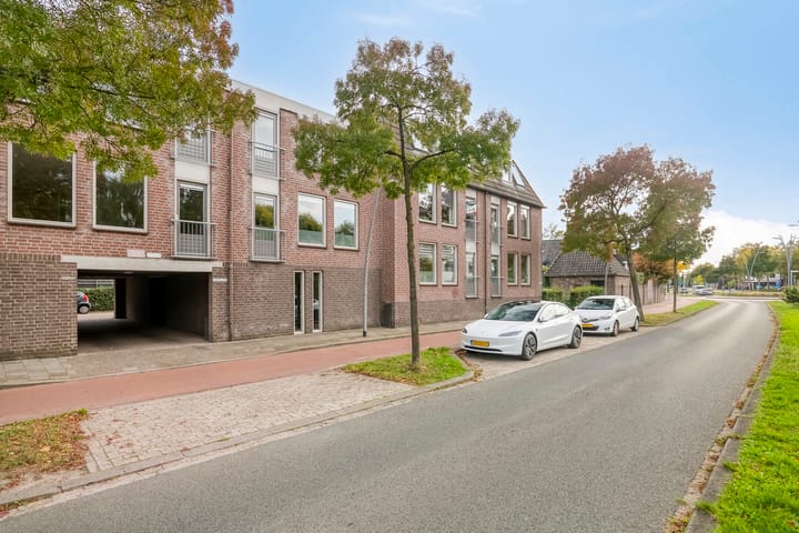 Foto 32 van Wethouder van Eschstraat 320