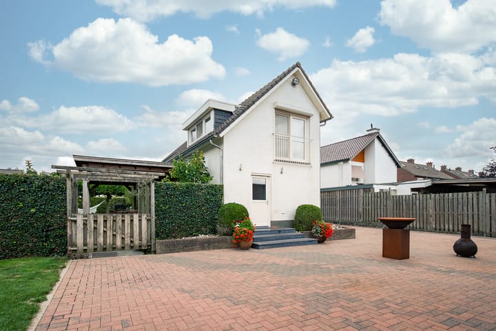 Foto 45 van Kerkweg 74