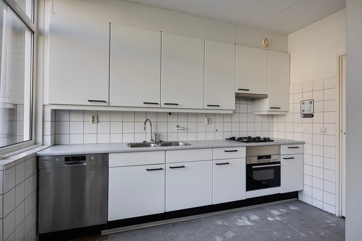 Photo 3 of Gelebrem 38