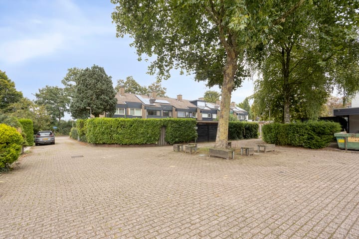 Foto 31 van Anna van Lintelolaan 4