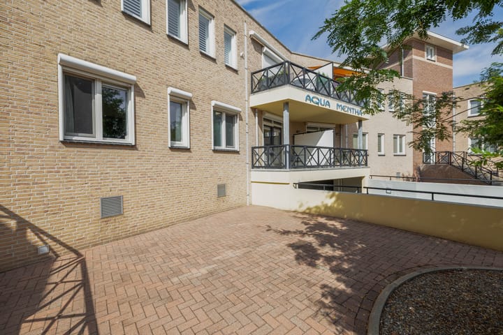 Photo 4 of Watermunt 100