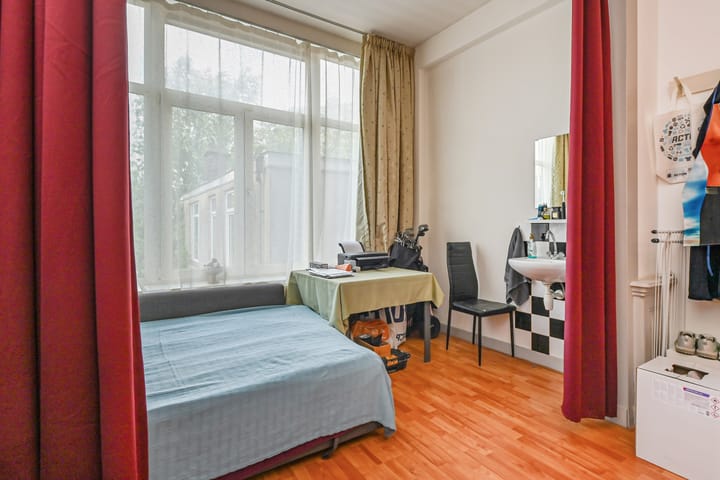 Foto 13 van Weimarstraat 143