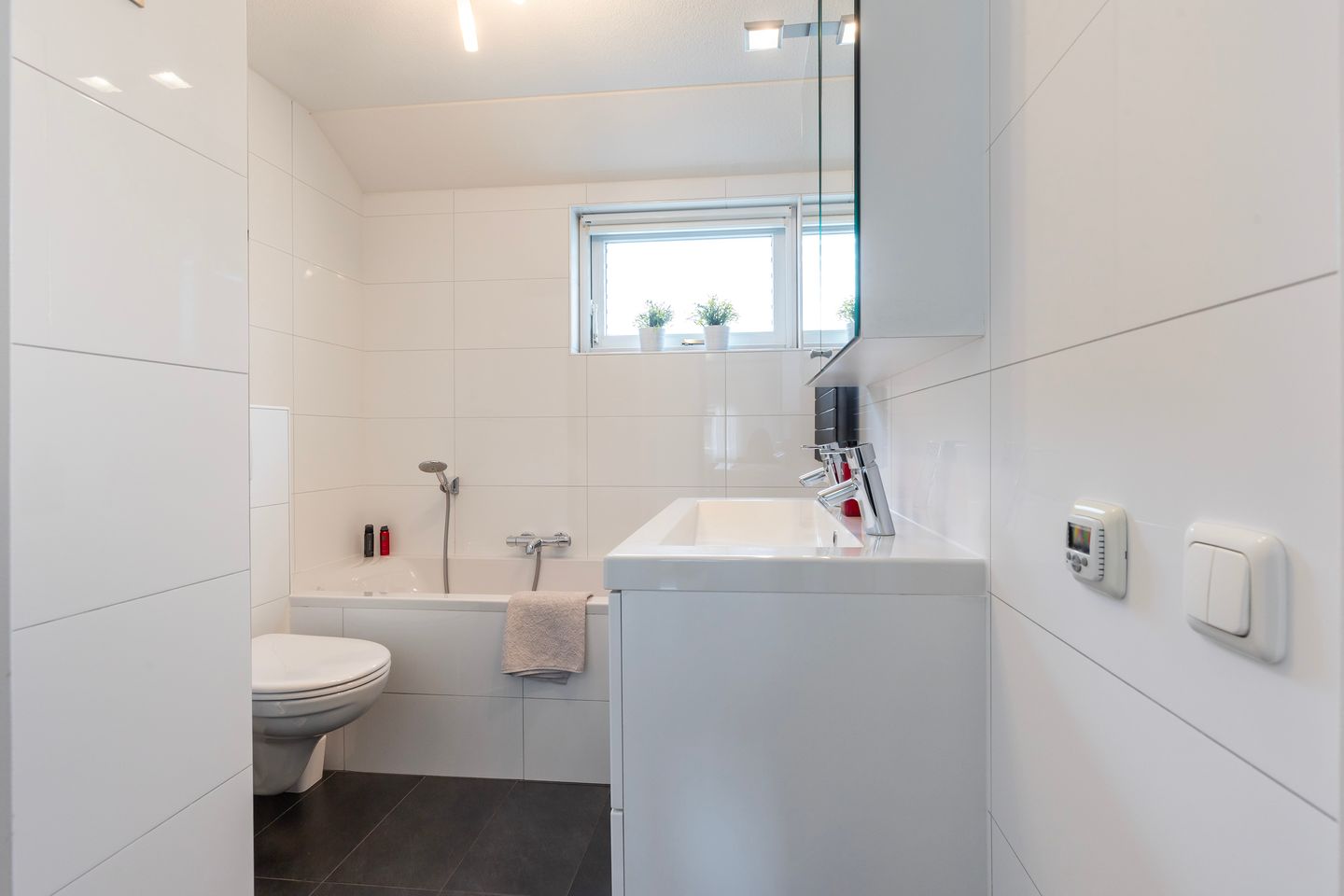 Foto 29 van 1e Wormenseweg 140