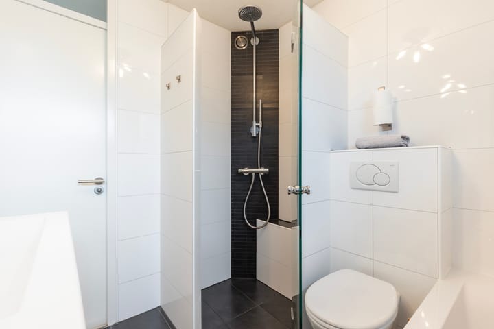 Photo 30 of 1e Wormenseweg 140