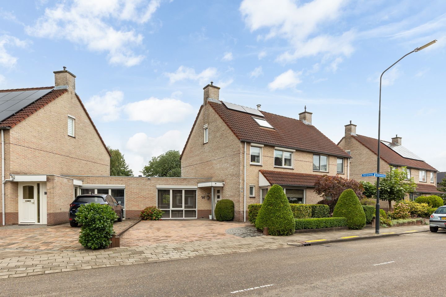 Foto 40 van 1e Wormenseweg 140