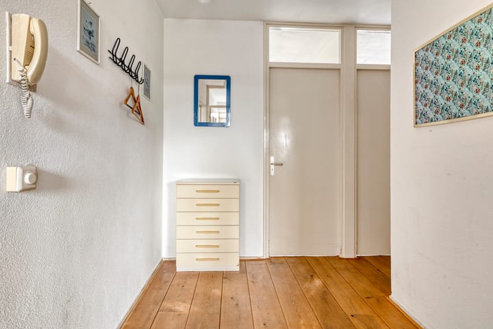 Photo 9 of Aert van Neslaan 422