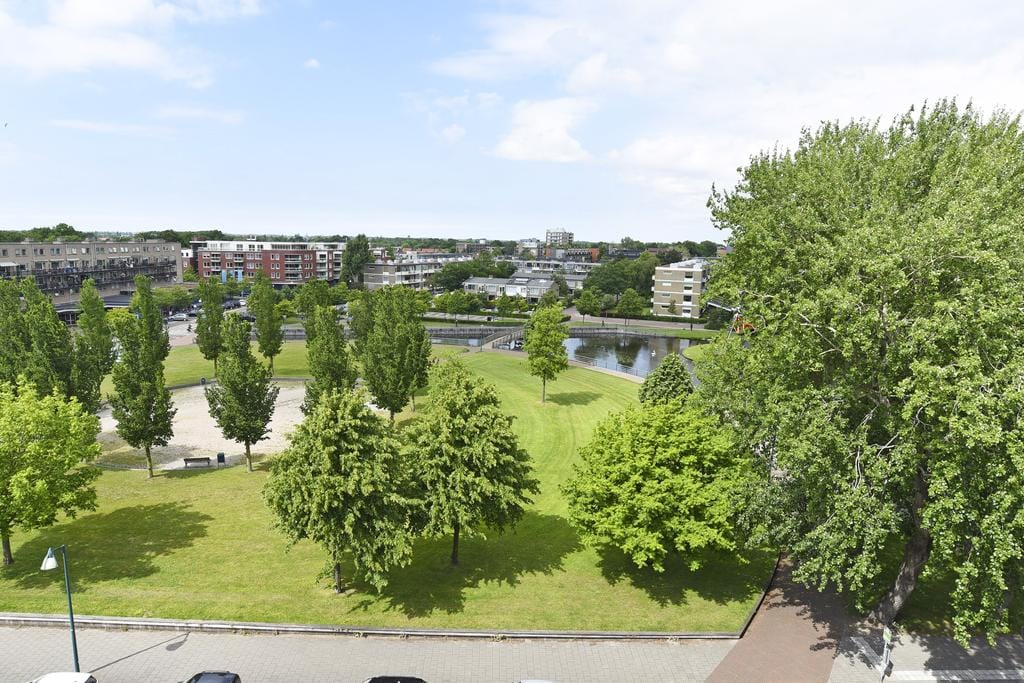 Photo 27 of Aert van Neslaan 422