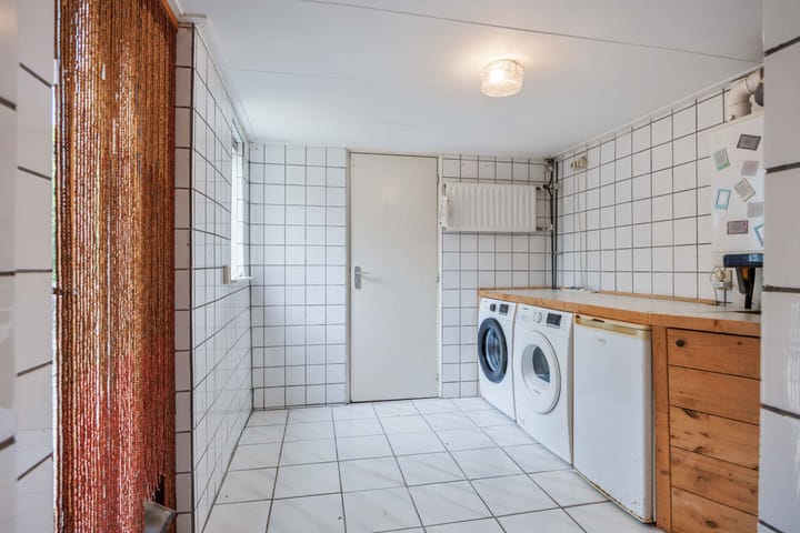 Foto 31 van Ferniawei 10