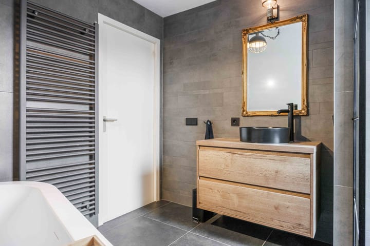 Foto 43 van Ferniawei 10