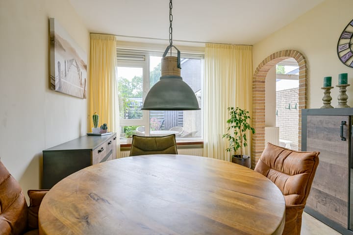 Foto 9 van Rozenstraat 4