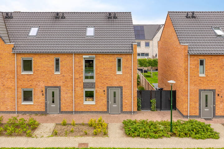 Foto 25 van Wethouder Van Dijkstraat 7