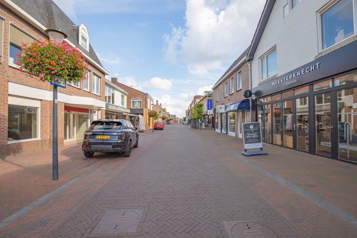 Foto 36 van Voorstraat 31-A