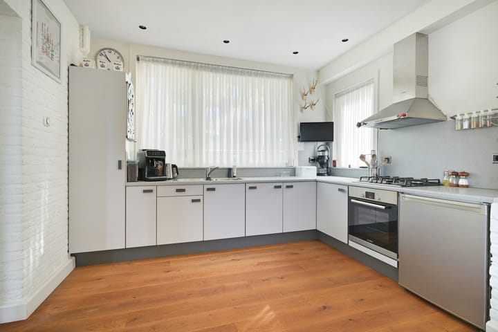 Photo 11 of Romboutsstraat 2