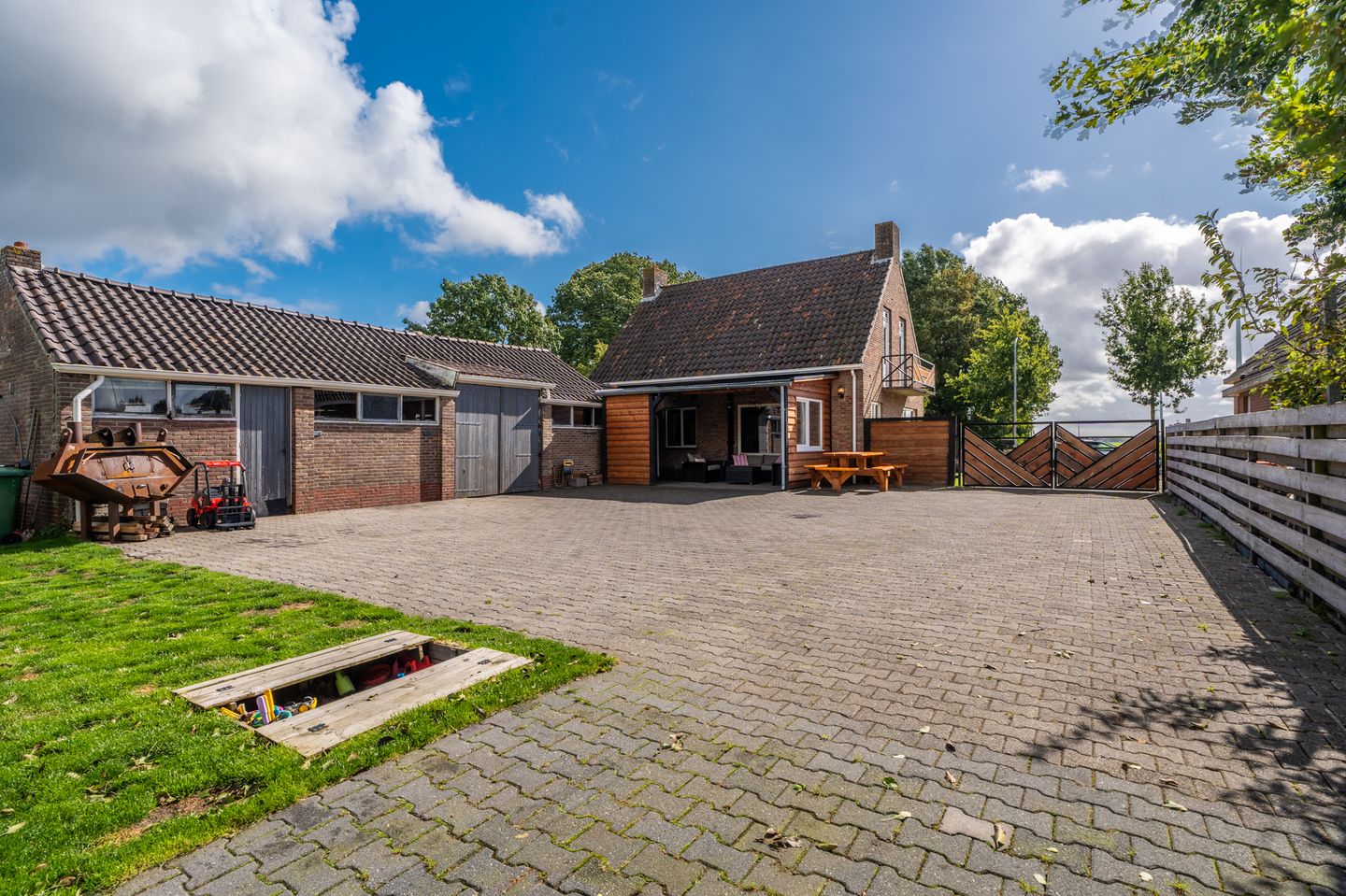 Bekijk foto 2 van Zuiderdiep 371
