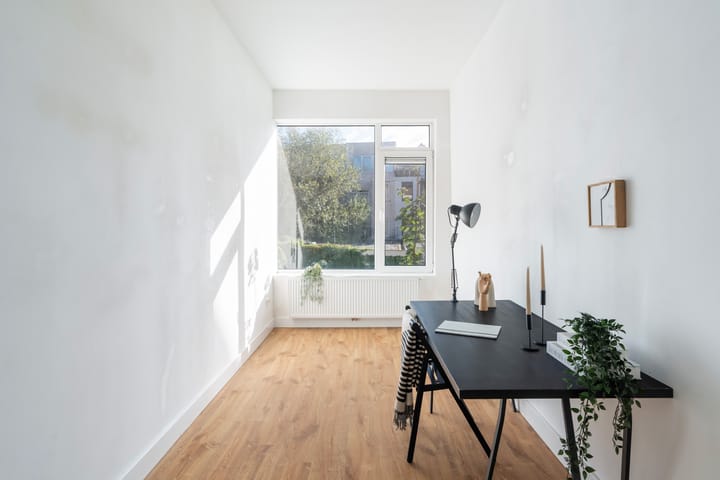 Foto 22 van Claes de Vrieselaan 52-A01