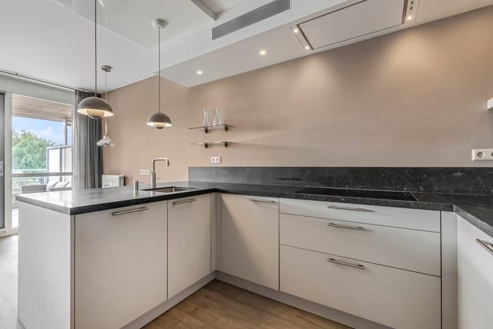 Photo 19 of De Weteringsehof 3