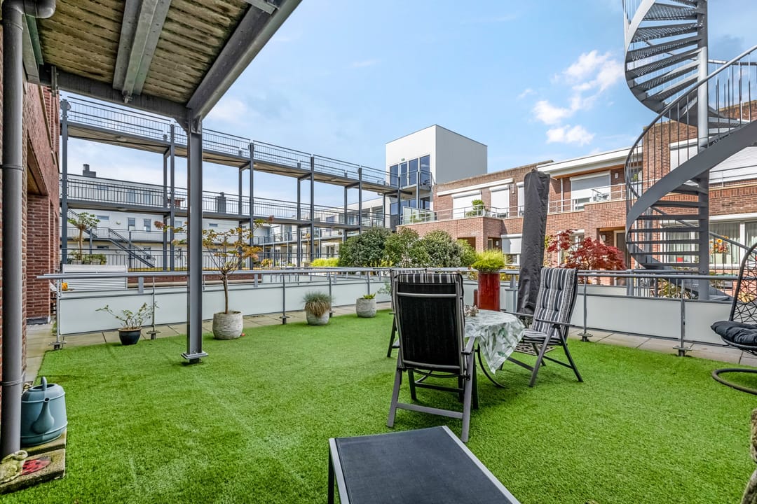 Foto 37 van De Weteringsehof 3