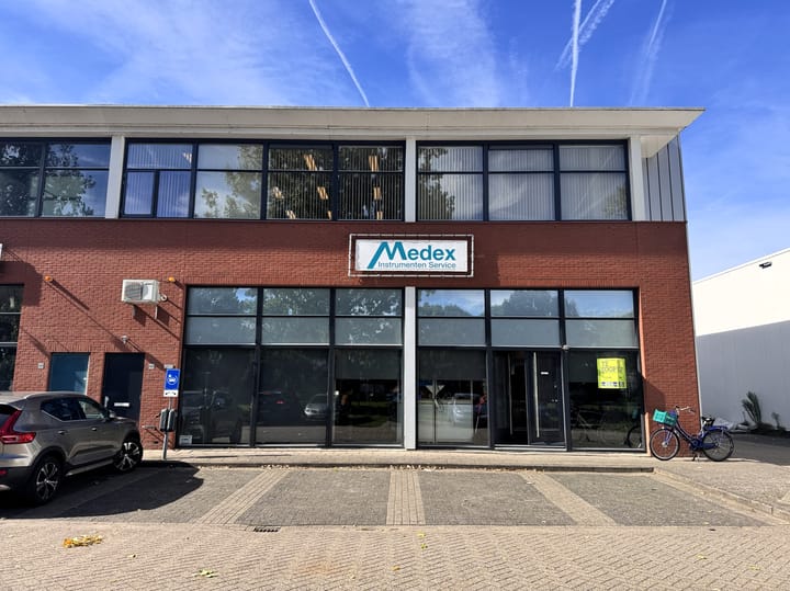 Markerkant 10 136-E, Almere