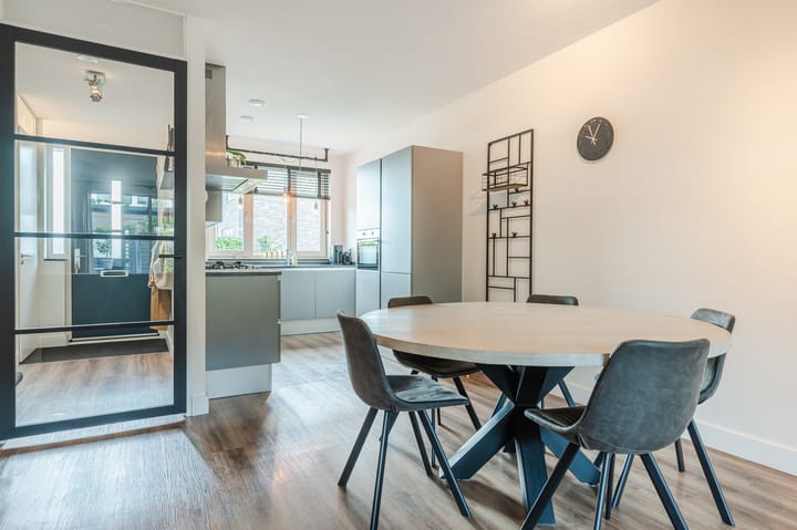 Photo 12 of Dotterbloem 14