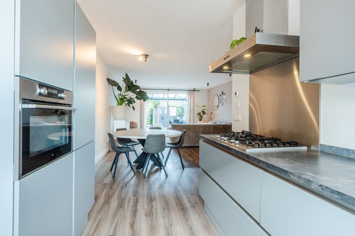 Photo 16 of Dotterbloem 14