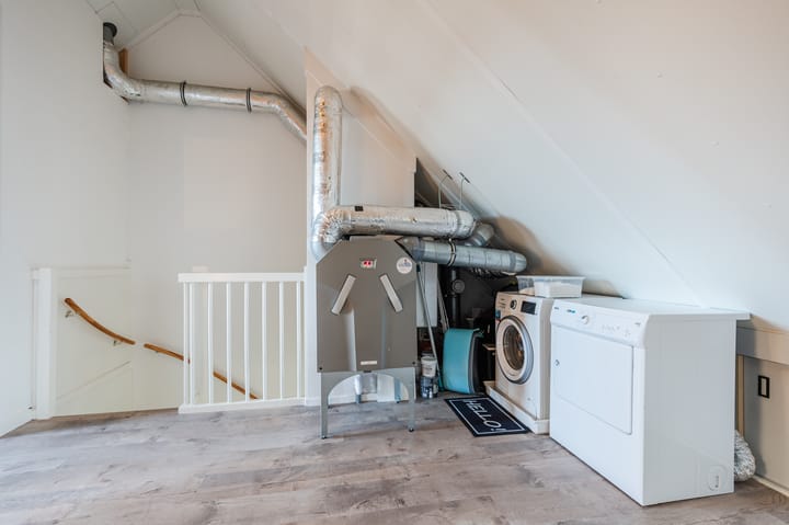 Photo 37 of Dotterbloem 14