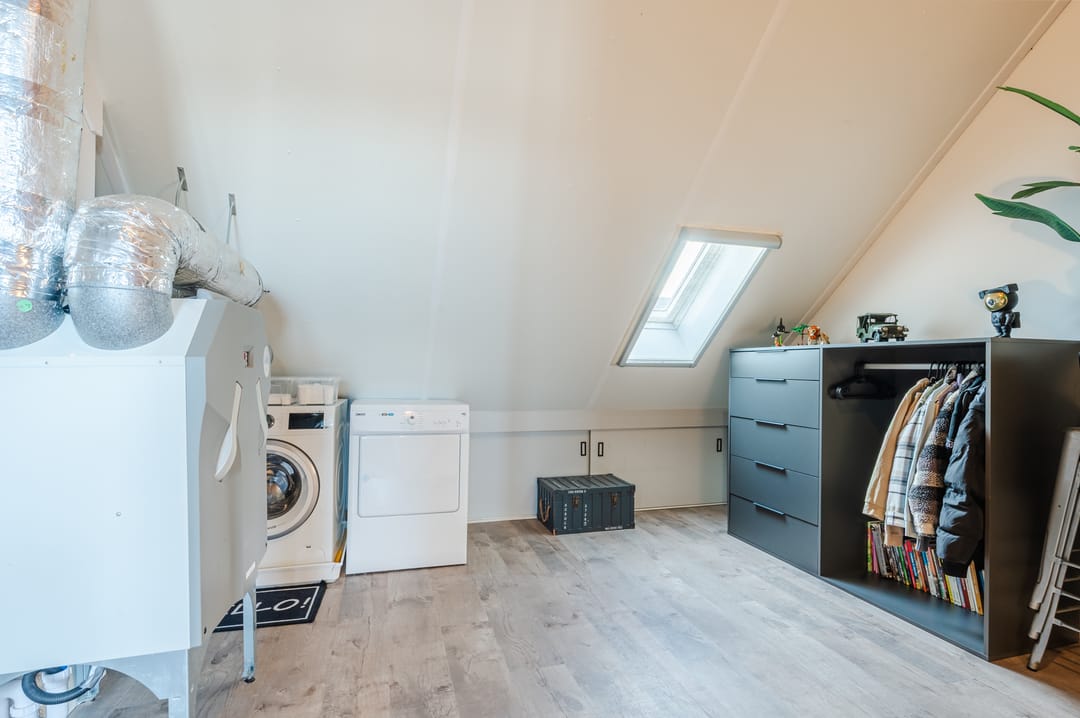 Foto 38 van Dotterbloem 14