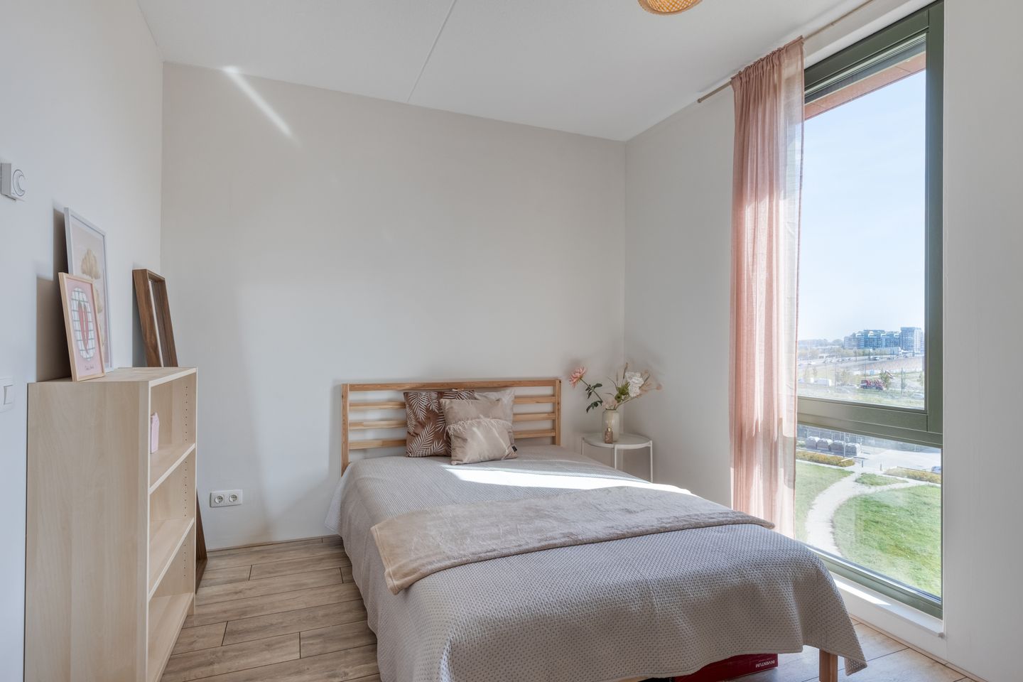 Photo 19 of Hilledijk 144-B