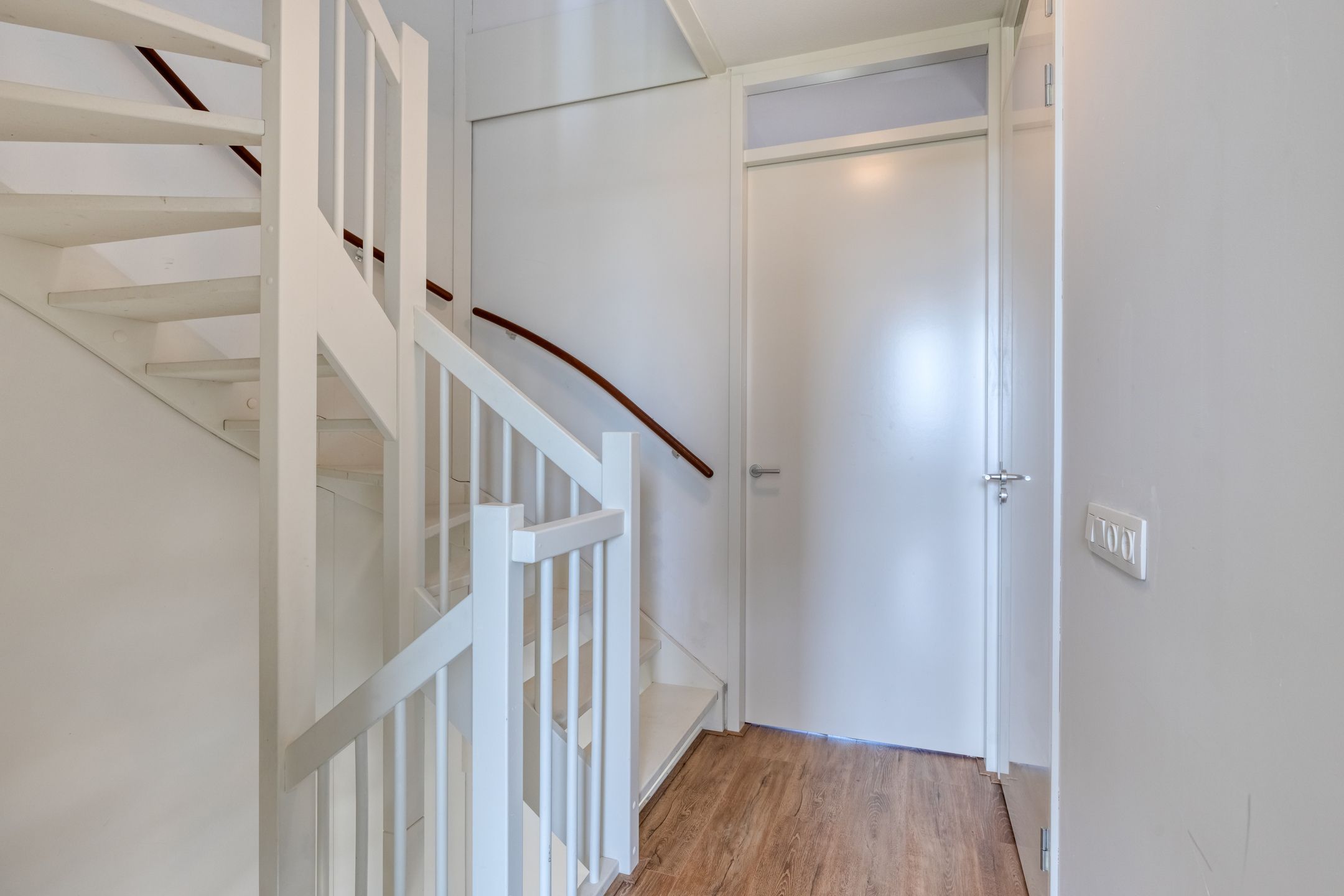 Photo 21 of Hilledijk 144-B