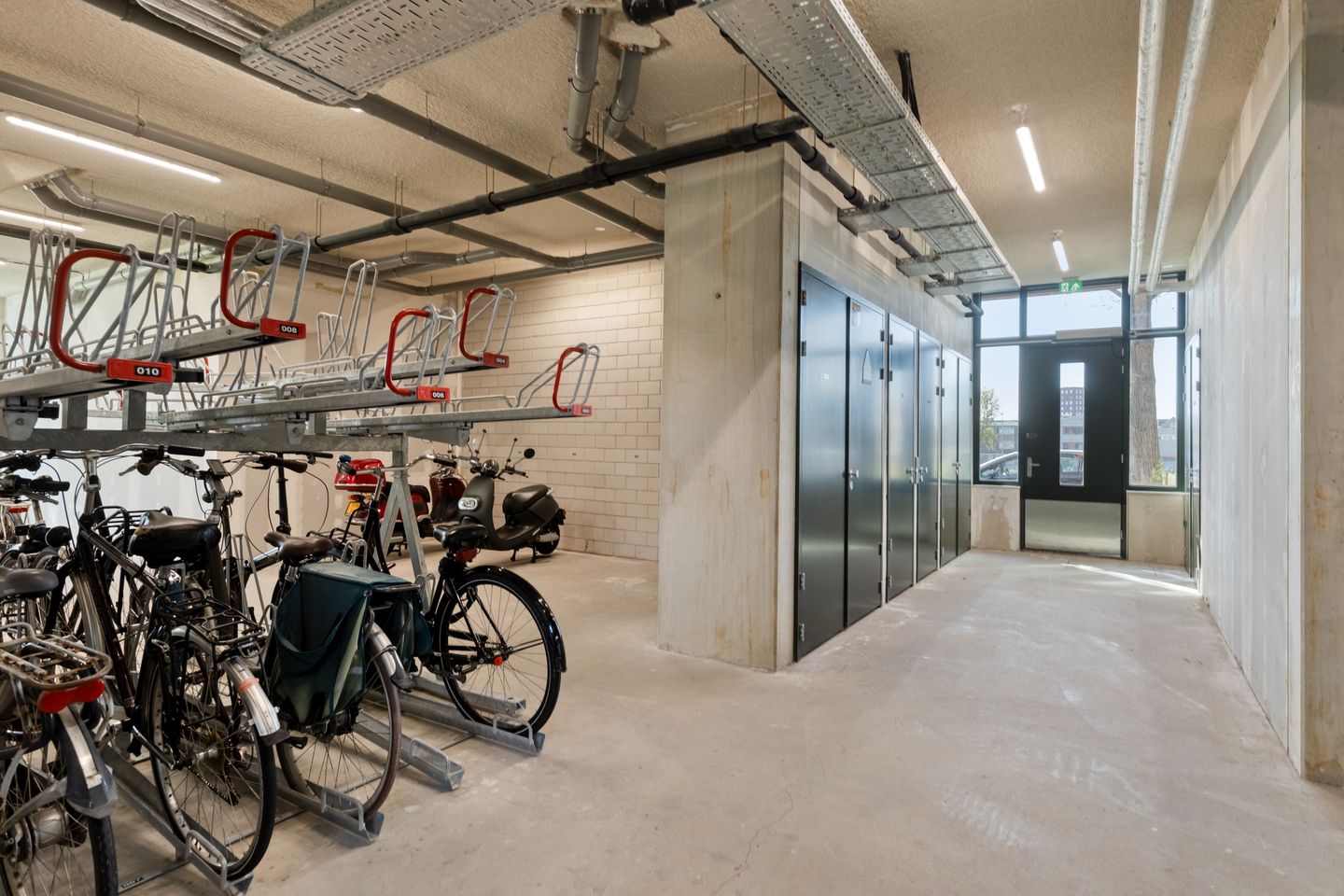 Photo 25 of Hilledijk 144-B