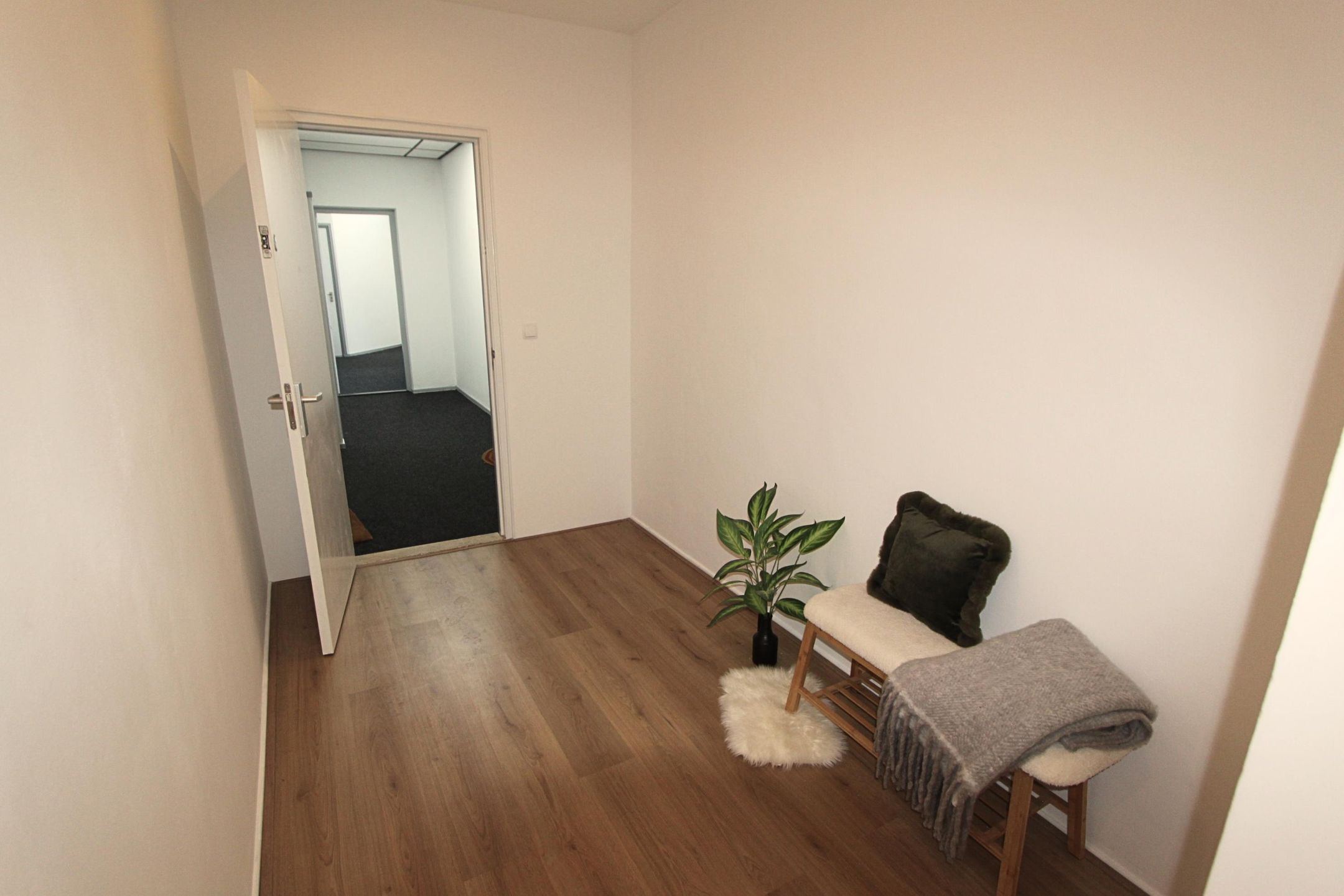 Photo 3 of Esdoornstraat 16-B