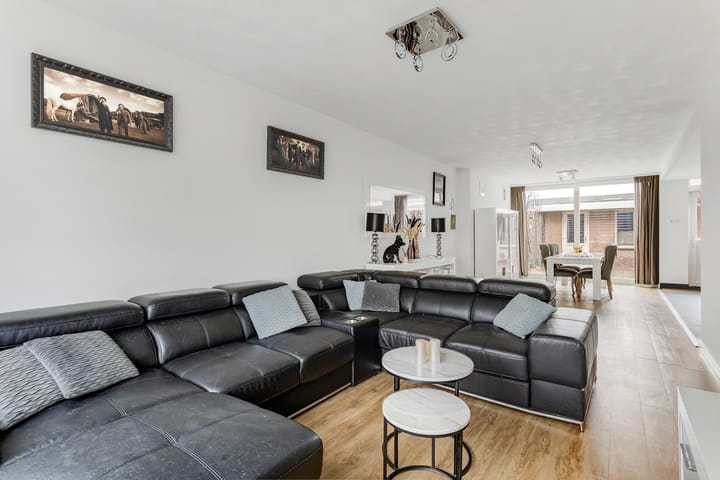 Foto 8 van Molstraat 25