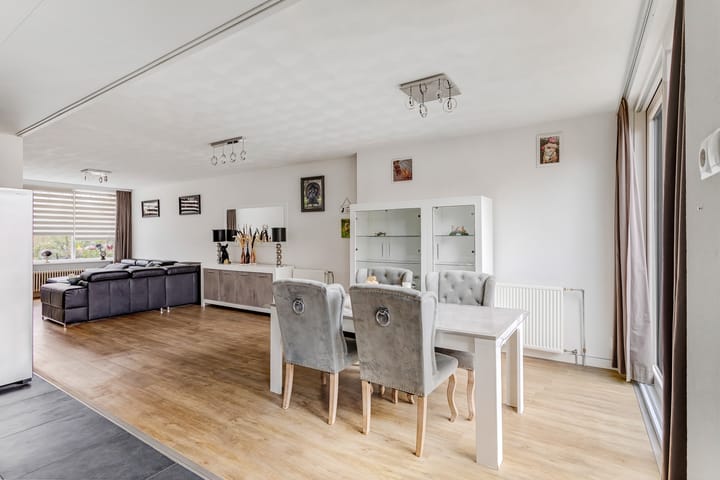 Foto 11 van Molstraat 25