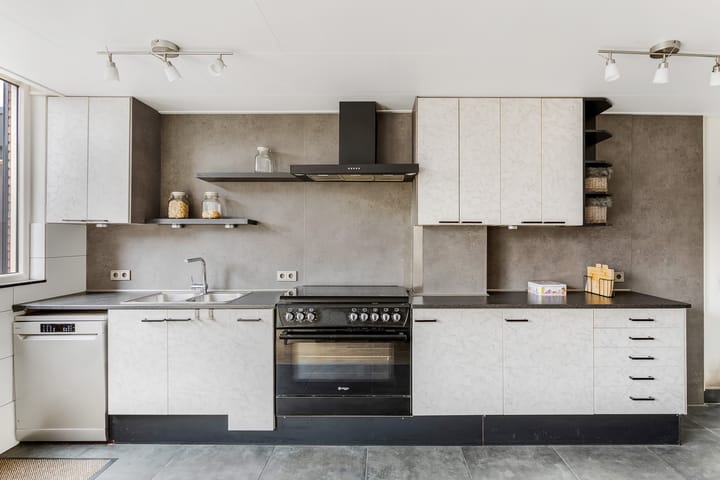 Foto 13 van Molstraat 25