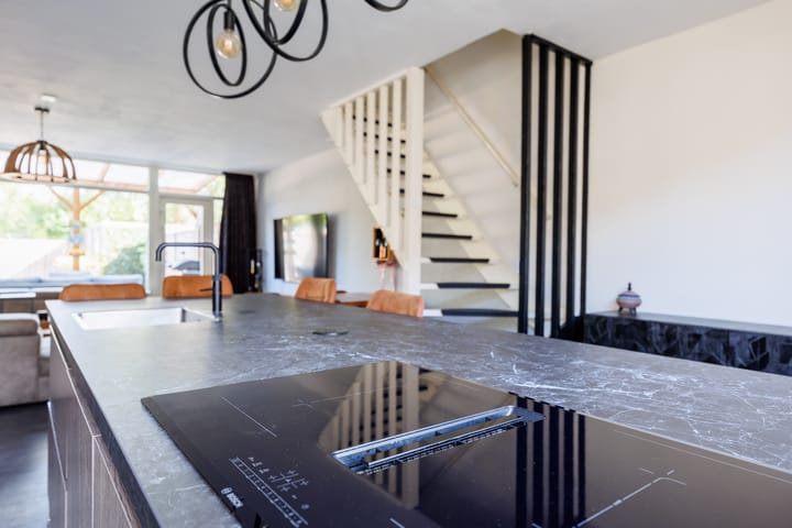 Foto 11 van Helmondstraat 44