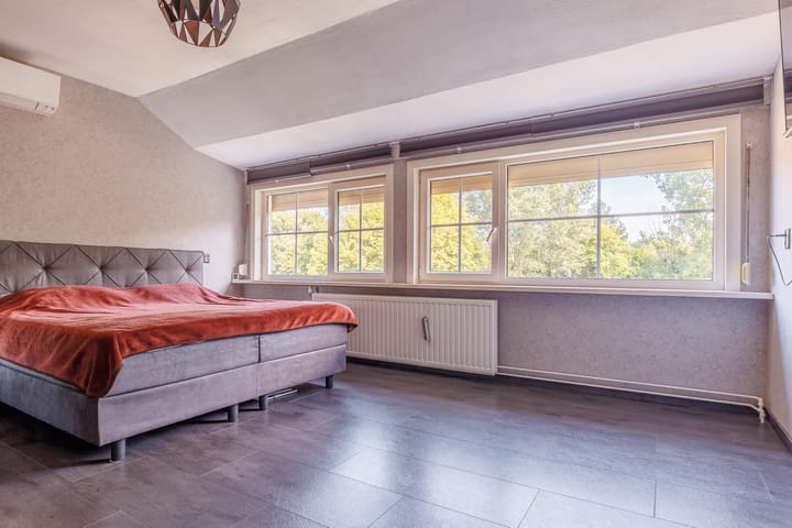 Foto 35 van Helmondstraat 44