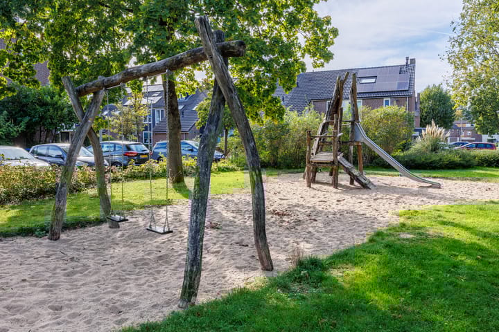 Foto 47 van Helmondstraat 44