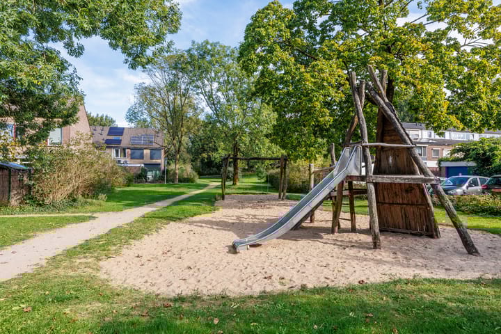 Foto 48 van Helmondstraat 44