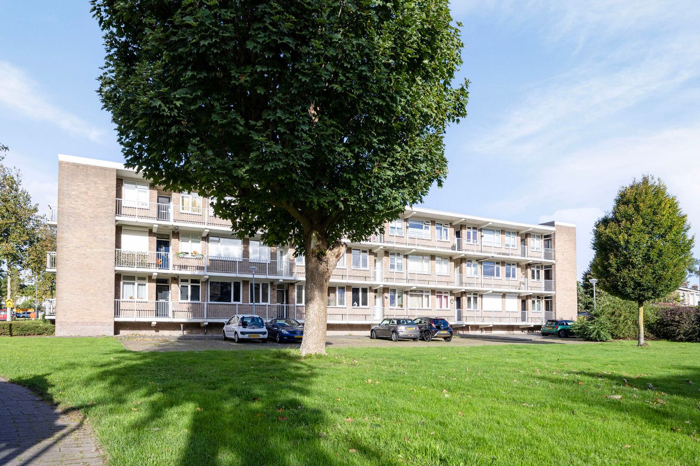 Foto 4 van Reviusstraat 30