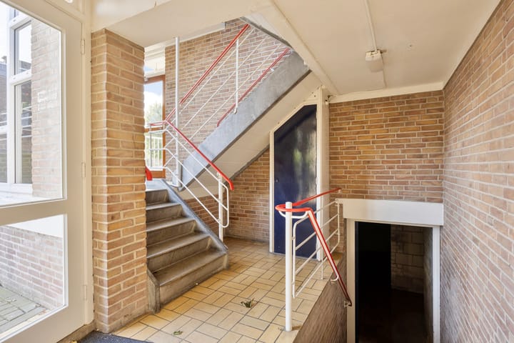 Foto 21 van Reviusstraat 30