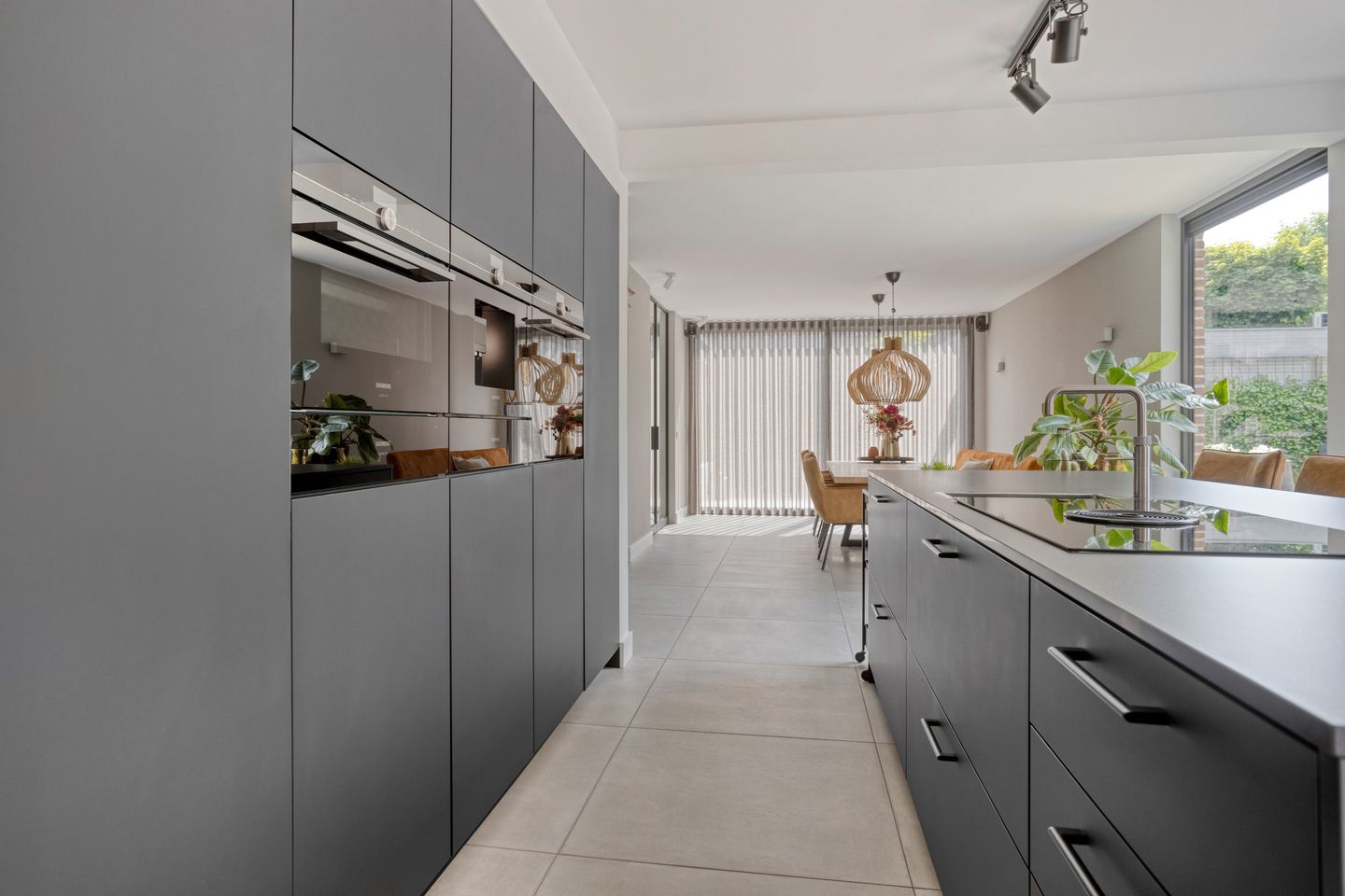 Foto 10 van Schout Crillaertstraat 3