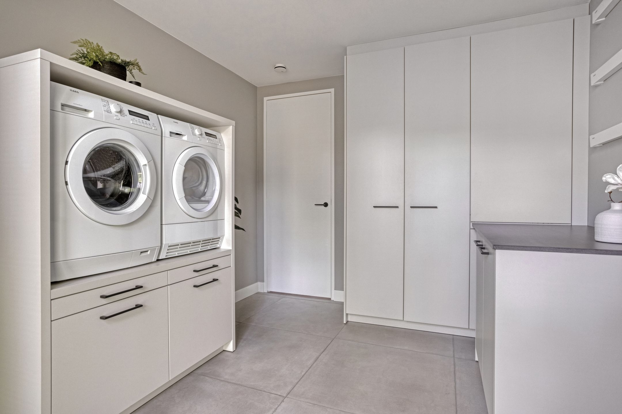 Foto 24 van Schout Crillaertstraat 3