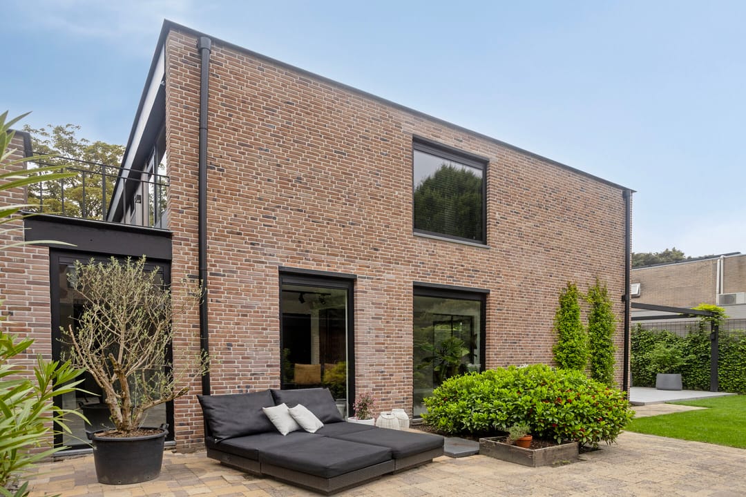 Foto 61 van Schout Crillaertstraat 3