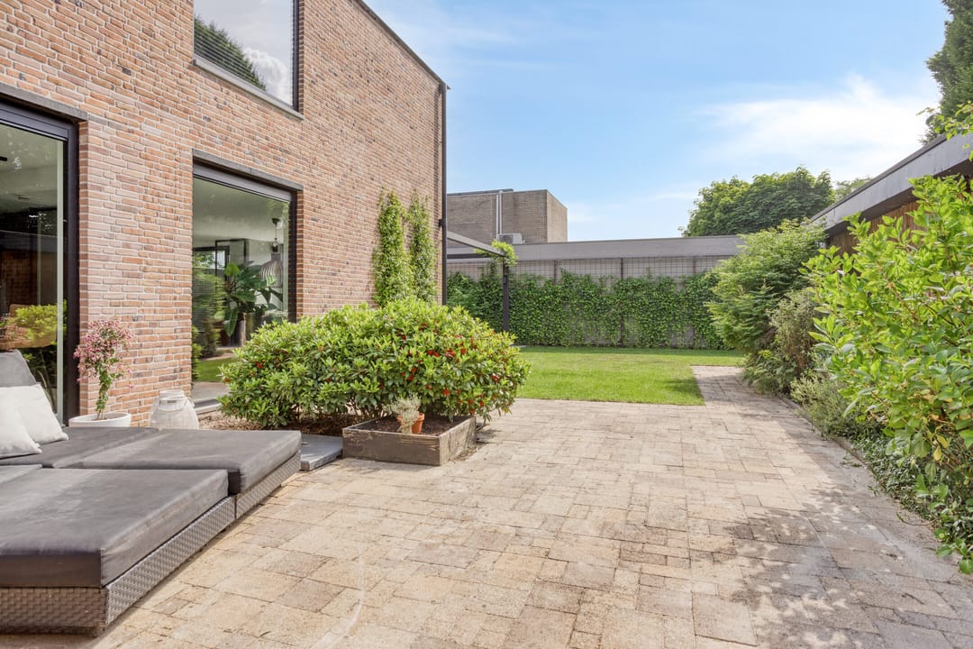 Foto 62 van Schout Crillaertstraat 3