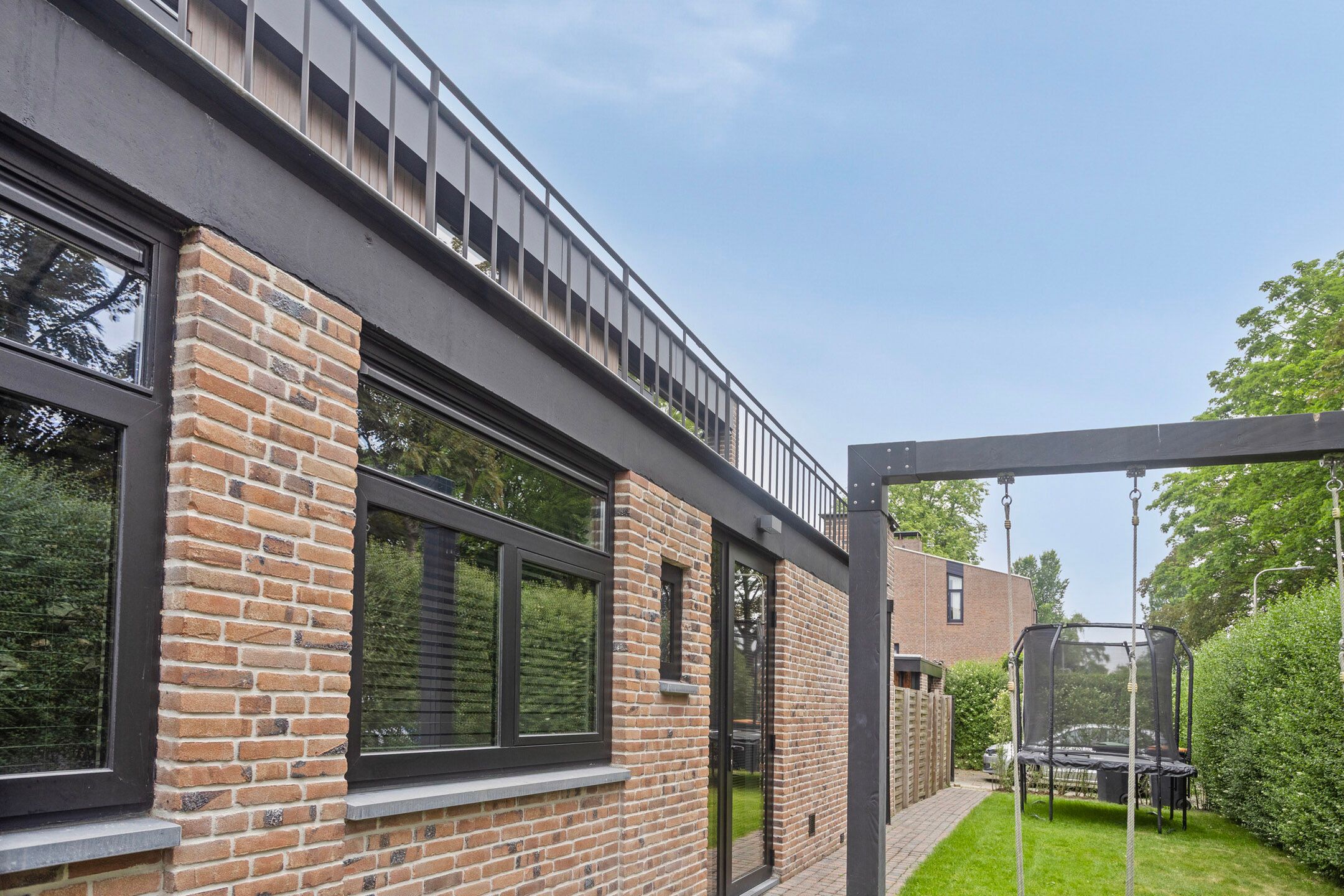 Foto 63 van Schout Crillaertstraat 3