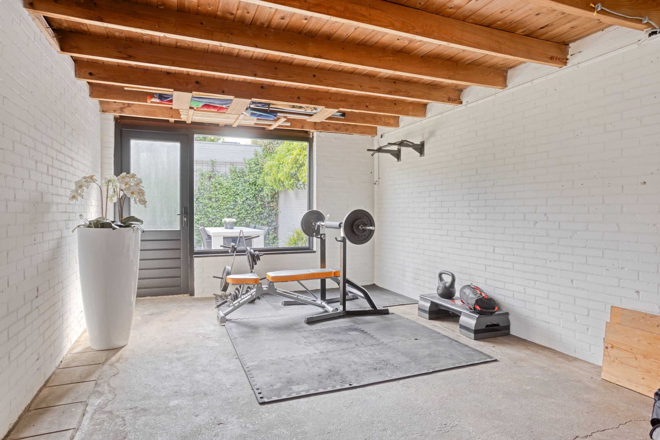 Foto 66 van Schout Crillaertstraat 3