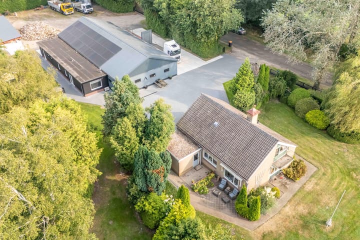 Photo 2 of Hesselingendijk 16