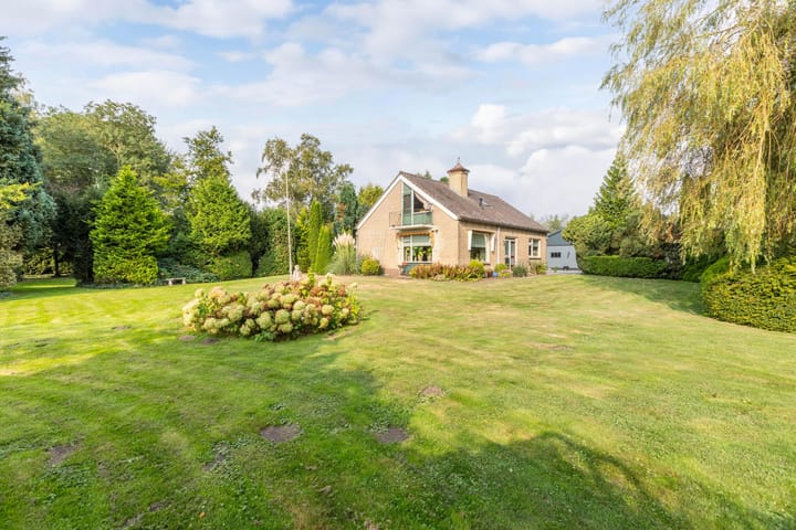 Photo 13 of Hesselingendijk 16