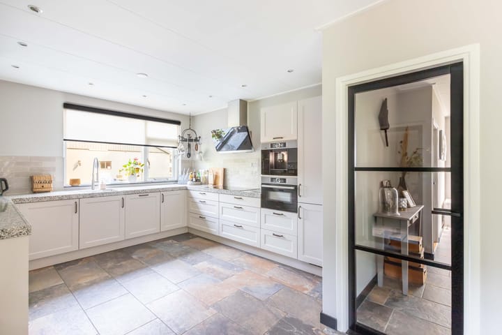 Photo 20 of Hesselingendijk 16