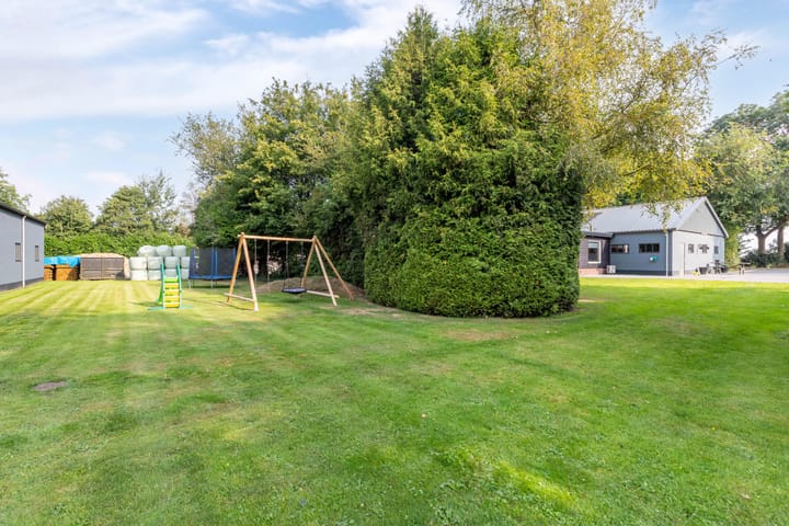 Photo 43 of Hesselingendijk 16